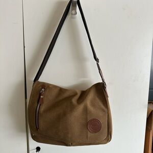 Maestro Brown Canvas Messenger Bag